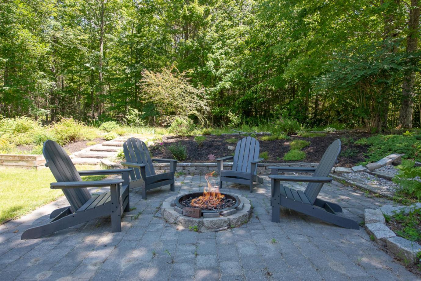 White Mountains Oasis - Firepit, Game Room, Bbq Thornton Exterior photo